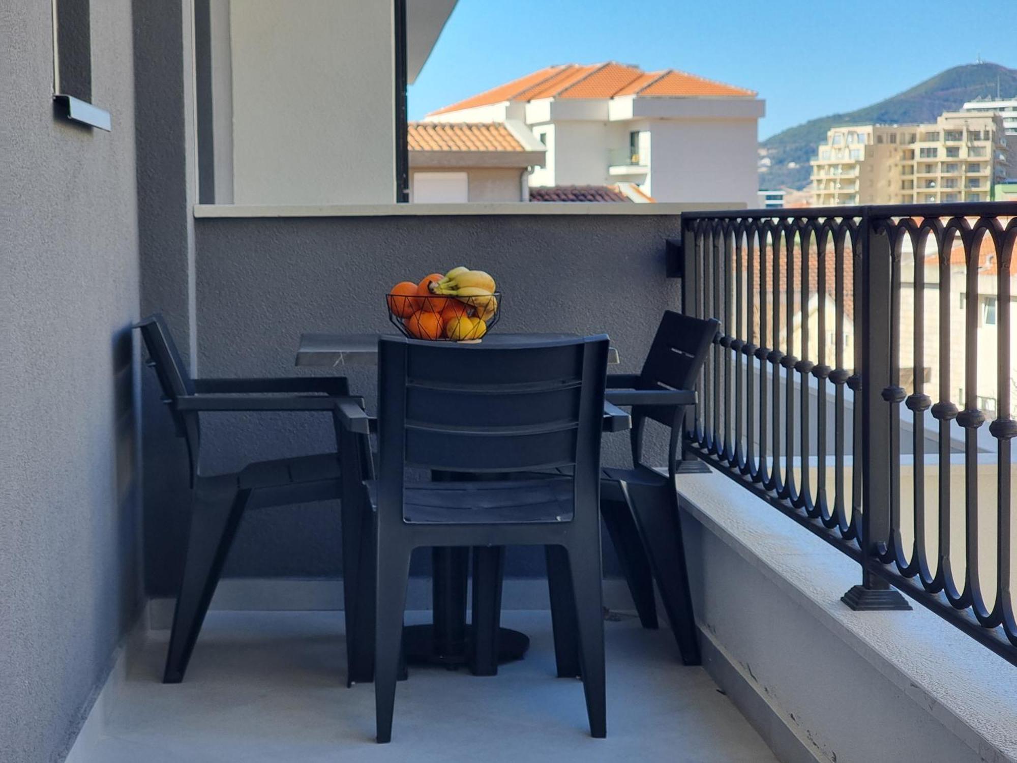 Adriatic Apartments Будва Экстерьер фото