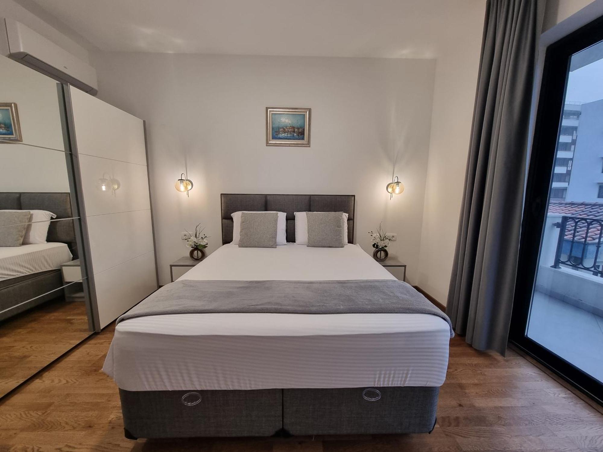 Adriatic Apartments Будва Экстерьер фото