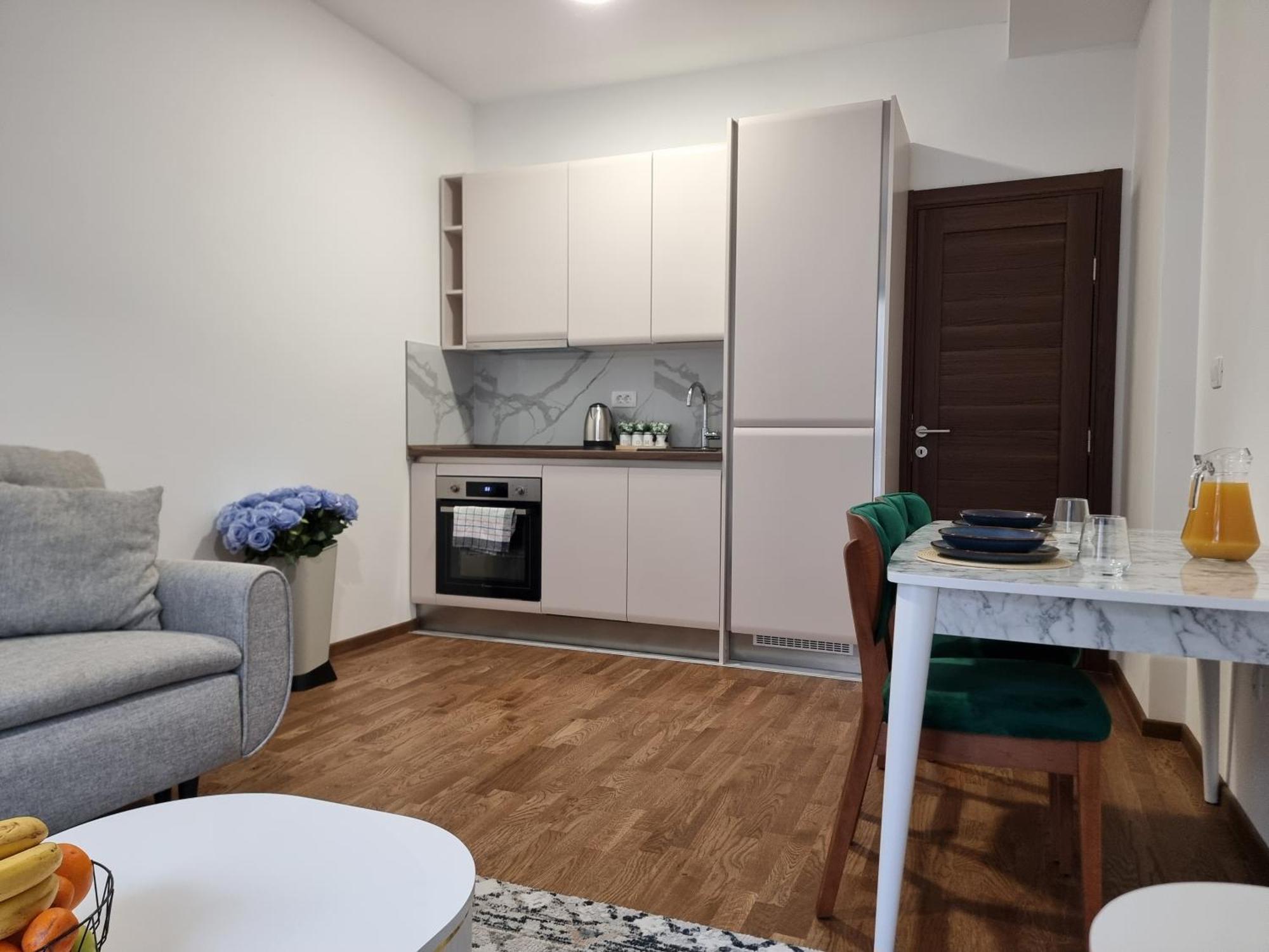Adriatic Apartments Будва Экстерьер фото