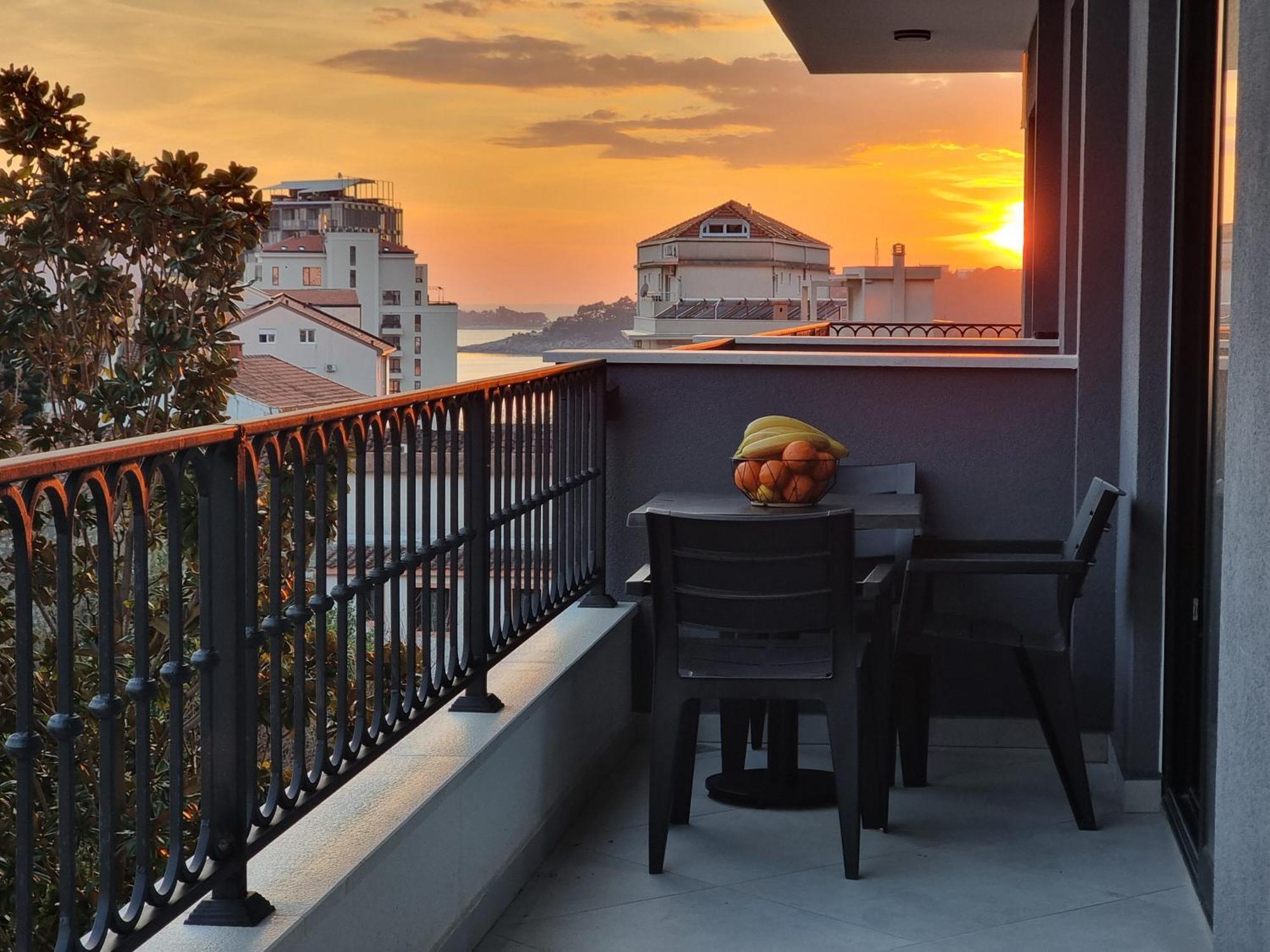 Adriatic Apartments Будва Экстерьер фото