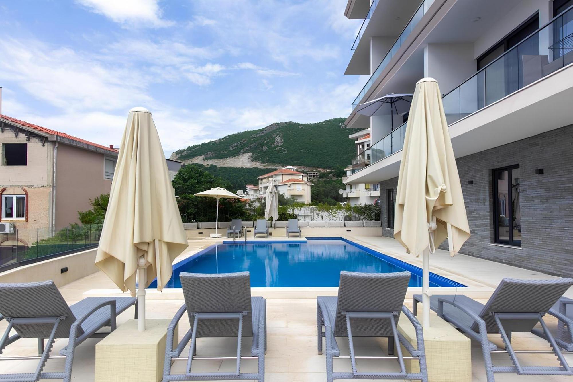 Adriatic Apartments Будва Экстерьер фото