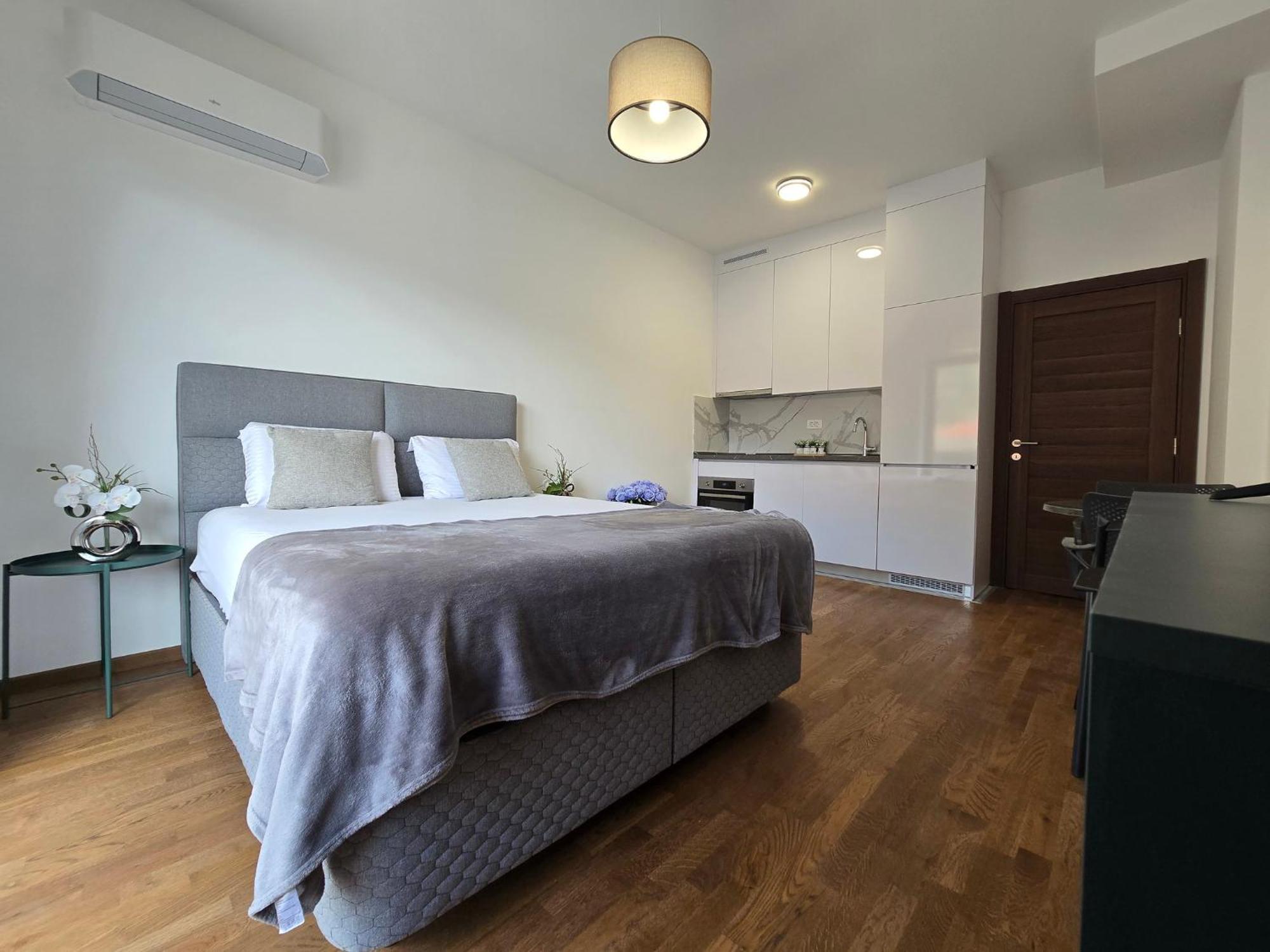 Adriatic Apartments Будва Экстерьер фото